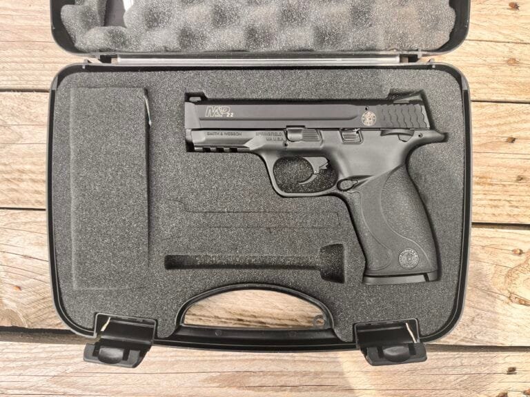 Pistolet S&W Smith & Wesson MP22 kaliber .22LR — zdjęcie 2 z 6
