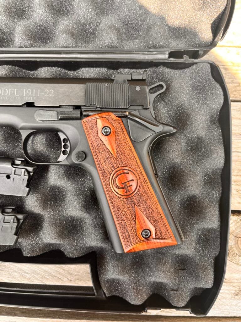 Pistolet Chiappa 1911 - kaliber .22LR — zdjęcie 4 z 6