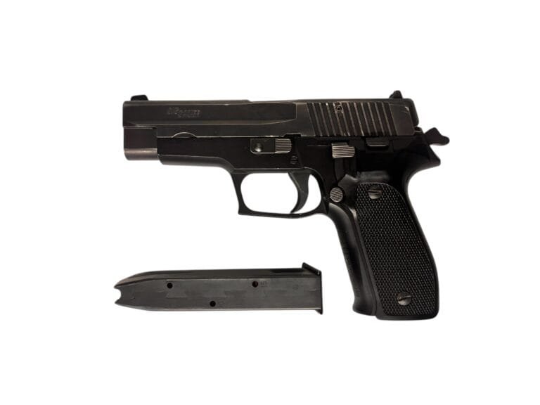 Sig Sauer P226 | Stan dobry - — zdjęcie 4 z 5