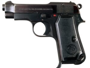 Pistolet Beretta Mod. 1935 kaliber 7,65 mm, klasyczny model z 1961 roku, w pełni sprawny z drobnymi śladami użytkowania.
