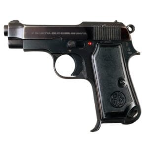 Pistolet Beretta Mod. 1935 kaliber 7,65 mm, klasyczny model z 1961 roku, w pełni sprawny z drobnymi śladami użytkowania.