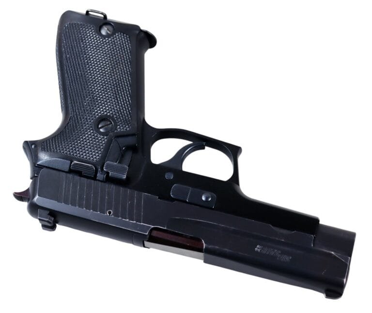SIG Sauer Model P220 | 9 mm Steyr | Stan dobry — zdjęcie 6 z 9