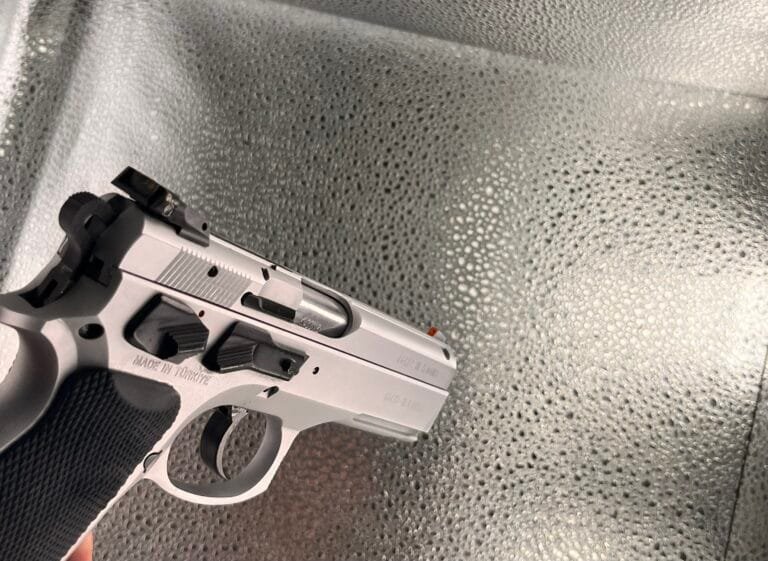 Canik Stingray | 9x19mm | Stan bardzo dobry — zdjęcie 3 z 3