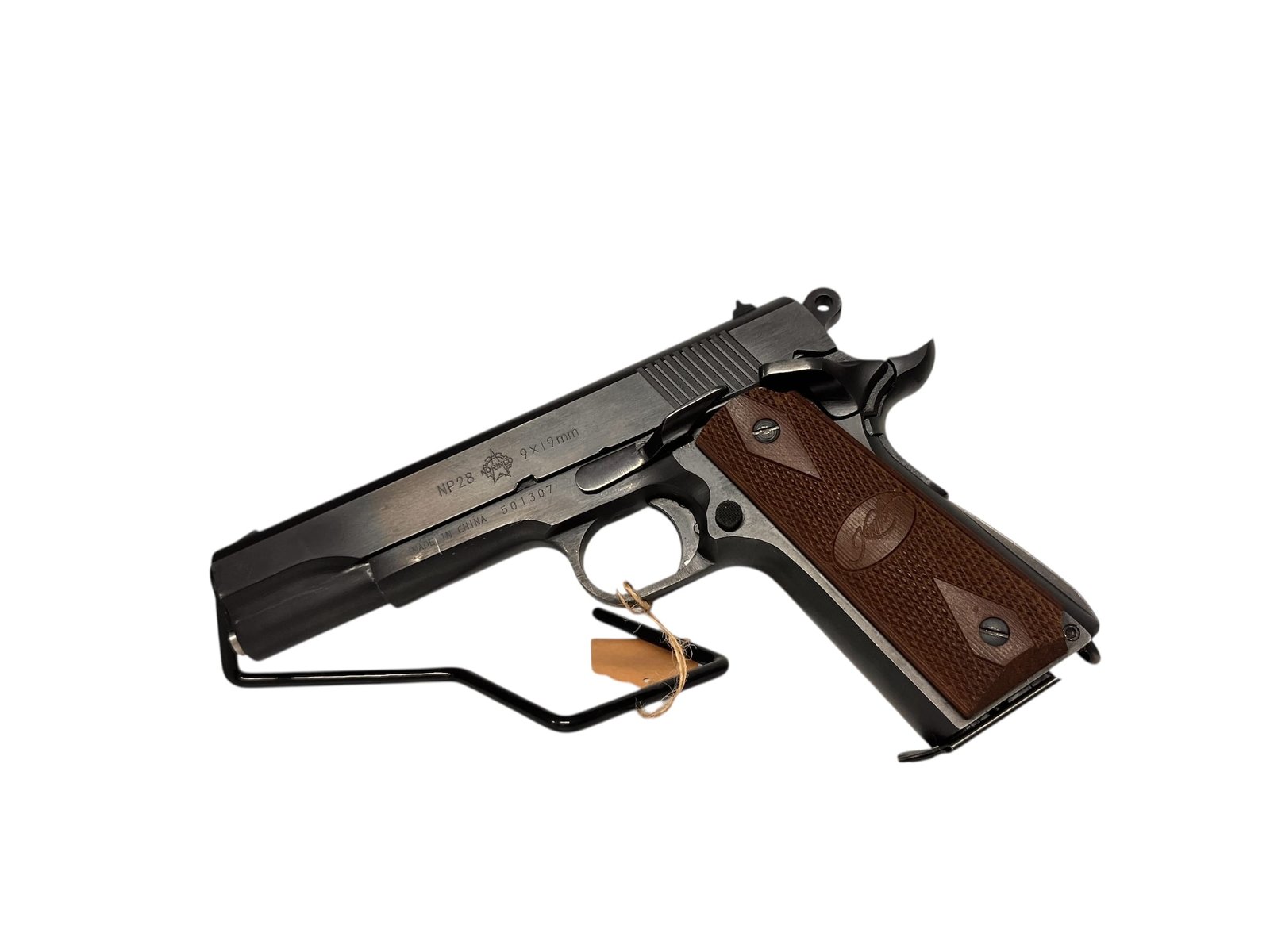 Norinco NP28, pistolet półautomatyczny kaliber 9x19 mm, solidna chińska konstrukcja.