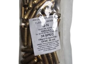 Amunicja elaborowana B-N kaliber .38 Special w pudełku na tle tarczy strzelniczej