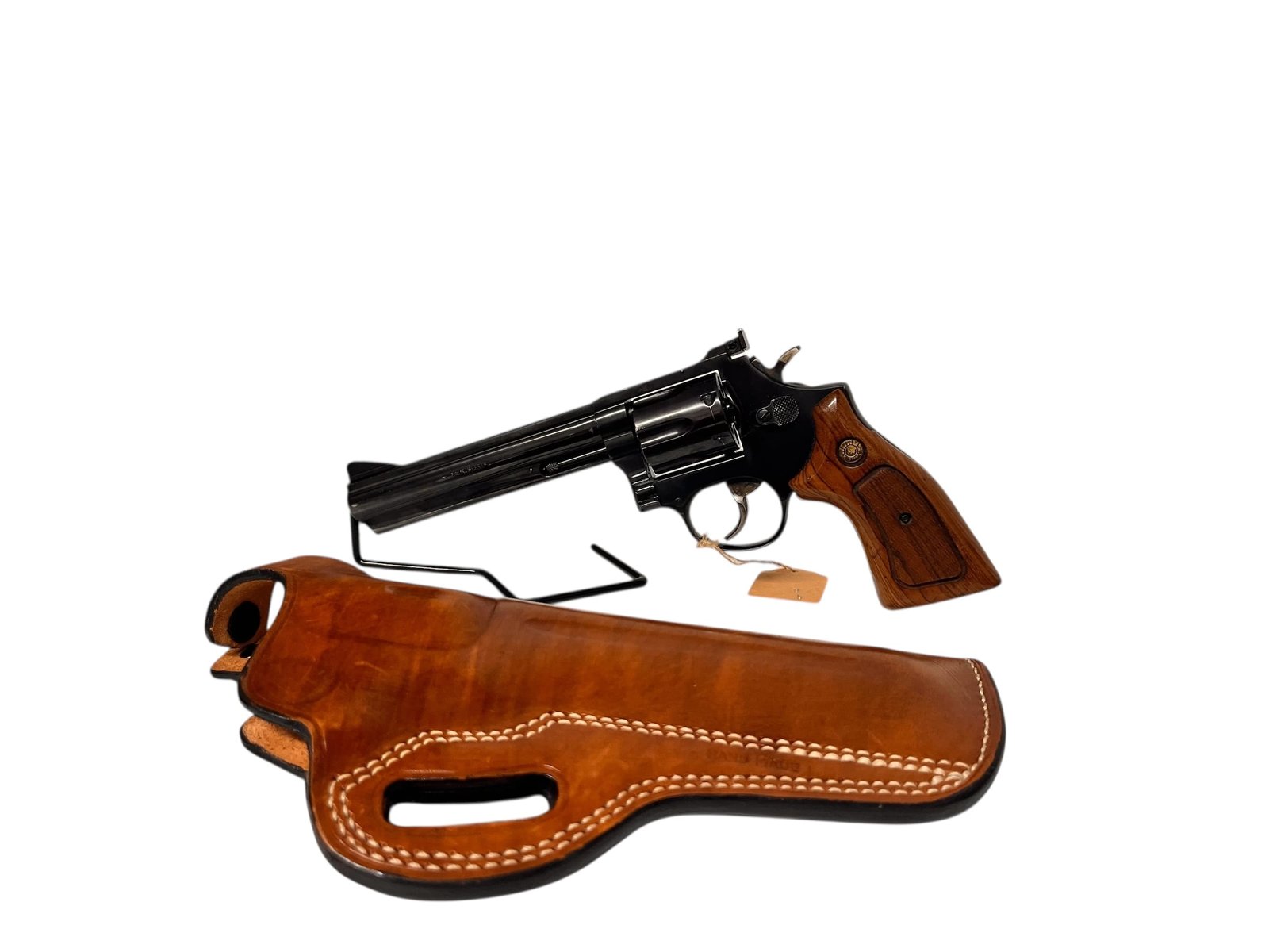 Rewolwer Taurus 689 kaliber .357 Magnum, czarna oksyda, kabura Kajman