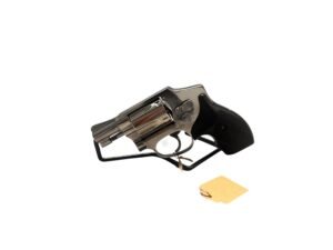 Rewolwer Smith & Wesson 640 w kalibrze .38 Special na sprzedaż w sklepie w Borowej.