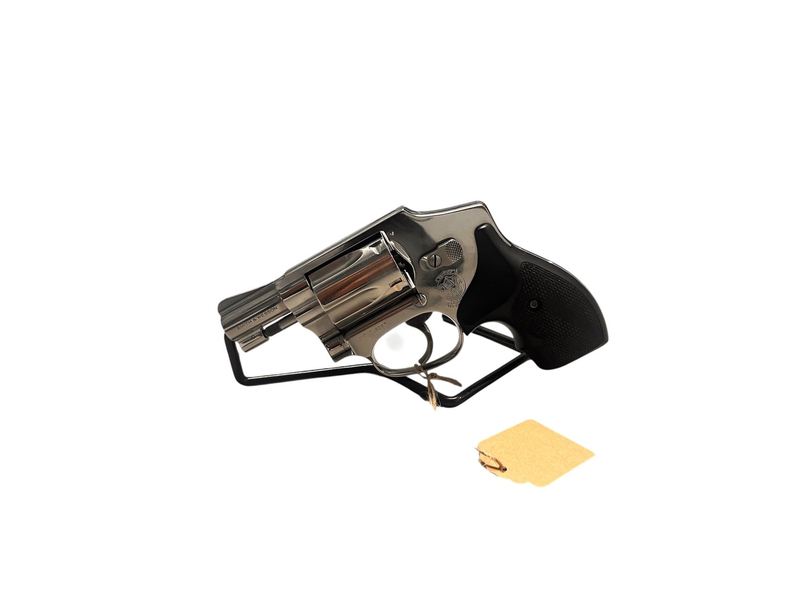 Rewolwer Smith & Wesson 640 w kalibrze .38 Special na sprzedaż w sklepie w Borowej.