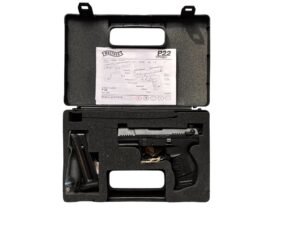 Pistolet Walther P22 kaliber .22 LR, z polimerowym szkieletem.