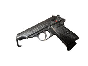 Historyczny pistolet Walther PP R.F.V. z oznaczeniami III Rzeszy.