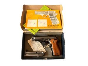Pistolet Beretta 81 kaliber 7,65 Browning w fabrycznym pudełku z dodatkami.