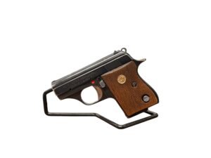 Hiszpański pistolet Astra 7000 w kalibrze .22 LR.