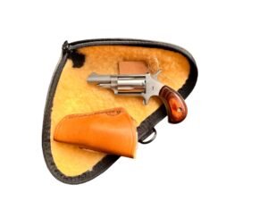 Mini rewolwer NAA .22 Magnum w stanie jak nowy.