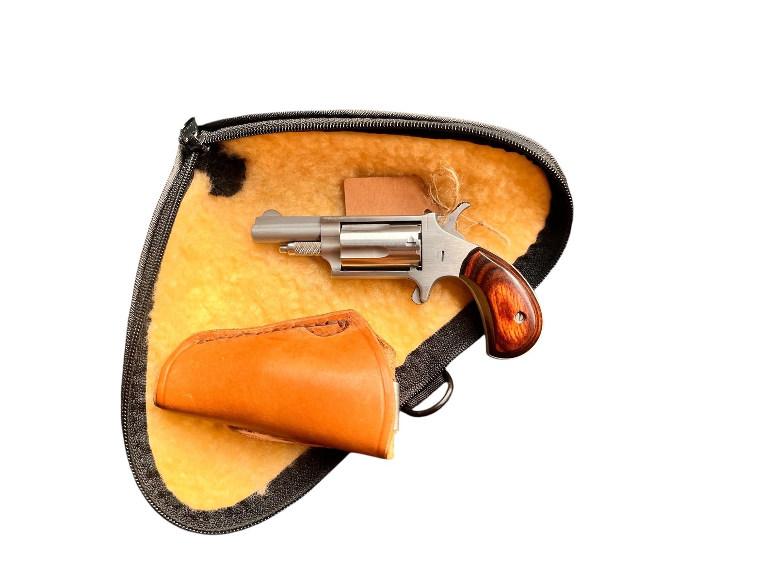 Mini rewolwer NAA .22 Magnum w stanie jak nowy.