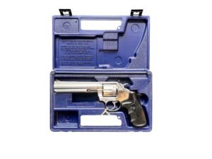 Rewolwer Colt King Cobra z 6-calową lufą w kalibrze .357 Magnum.