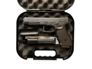 Pistolet Glock 34 Gen 4 w kalibrze 9mm, w fabrycznym zestawie.