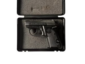 Pistolet Beretta 3032 Tomcat w bardzo dobrym stanie, z pudełkiem.