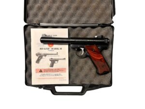 Pistolet Ruger Mark III Target w kalibrze .22 LR, w oryginalnym pudełku.