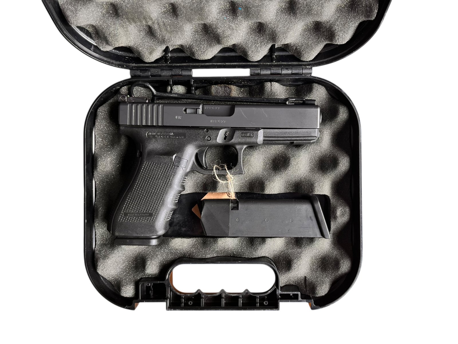 Używany pistolet Glock 21 Gen 4 w kalibrze .45 ACP z przyrządami LPA.