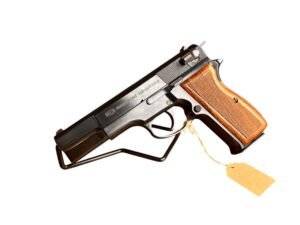 Używany pistolet Mauser 90DA w kalibrze 9x19 mm.