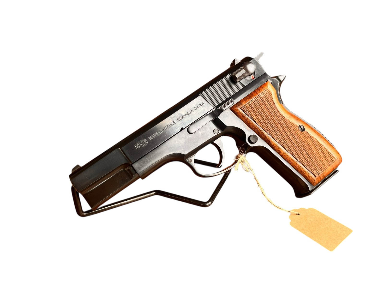 Używany pistolet Mauser 90DA w kalibrze 9x19 mm.