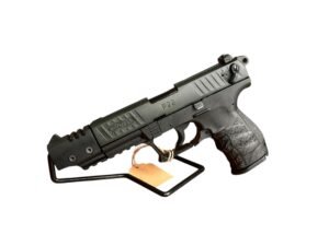 Używany pistolet Walther P22 .22 LR z zamontowanym obciążnikiem lufy.
