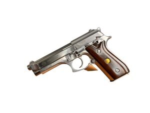 Używany pistolet Taurus PT92AFS Inox w wykończeniu ze stali nierdzewnej.