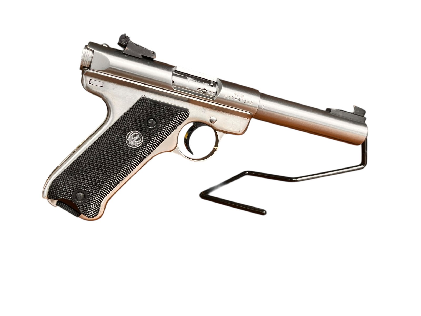 Używany pistolet sportowy Ruger Mark II Target Inox w kalibrze .22 LR.
