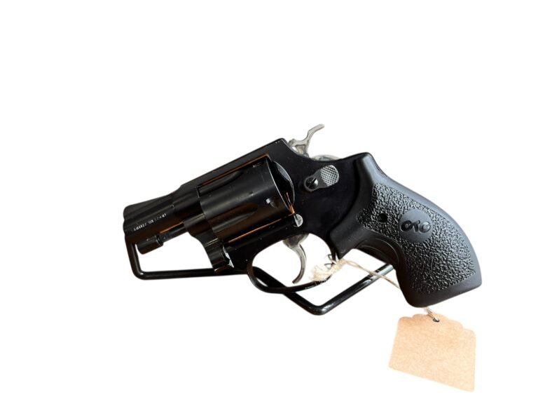 Smith & Wesson 37-2 z laserem | Stan bardzo dobry — zdjęcie 5 z 7