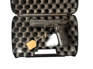 Pistolet samopowtarzalny Sig Sauer Mosquito kaliber .22lr.