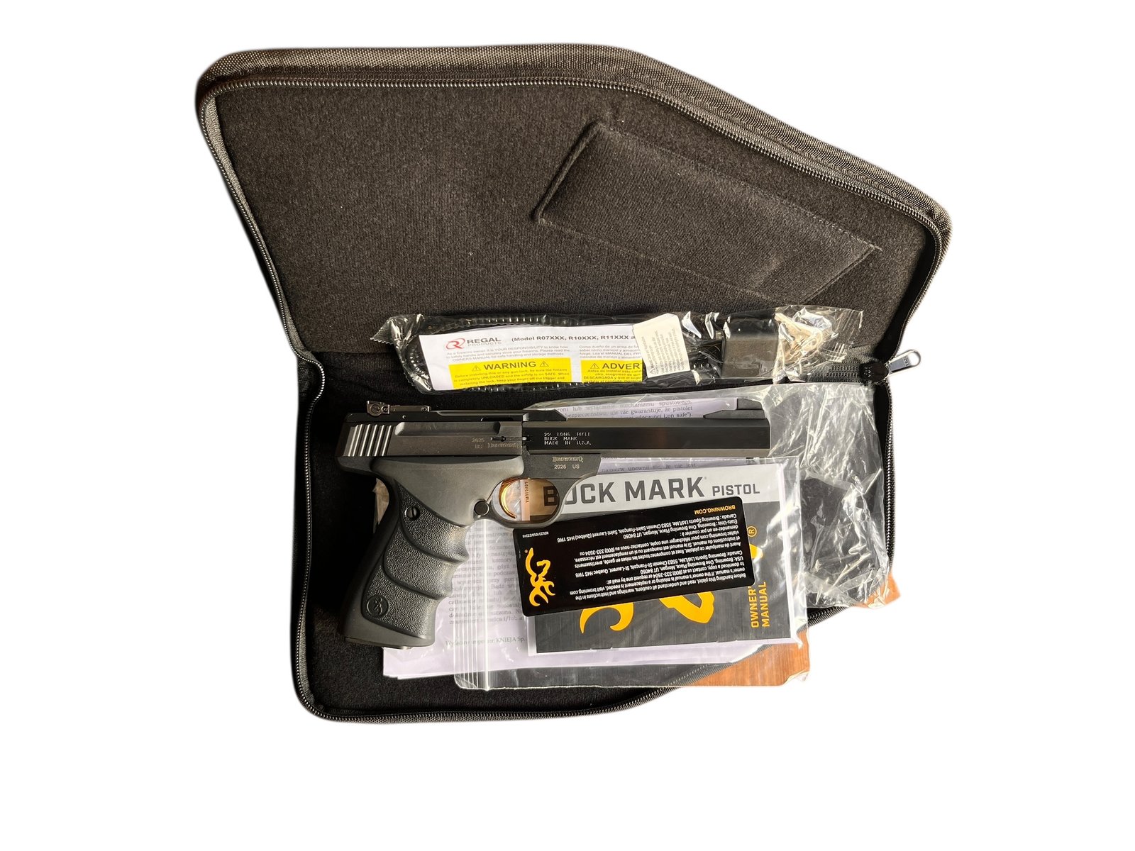 Nowy pistolet sportowy Browning Buck Mark Standard URX w fabrycznym zestawie.