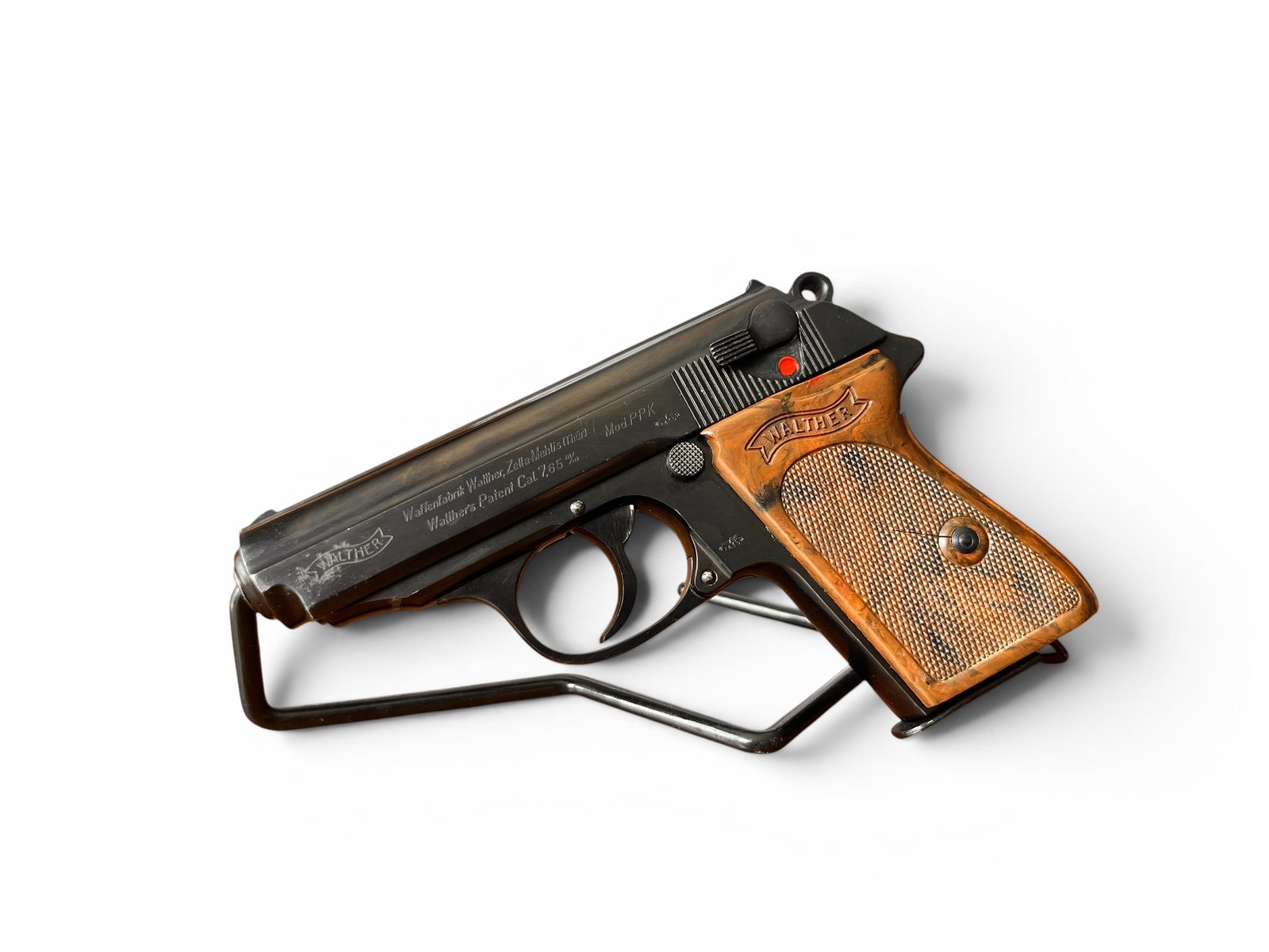 Wojenny pistolet Walther PPK Zella-Mehlis z 1942 roku z biciami Waffenamt 359.