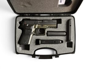 Pistolet Arex Zero 1 CP w kalibrze 9x19mm, wersja kompaktowa z aluminiowym szkieletem.