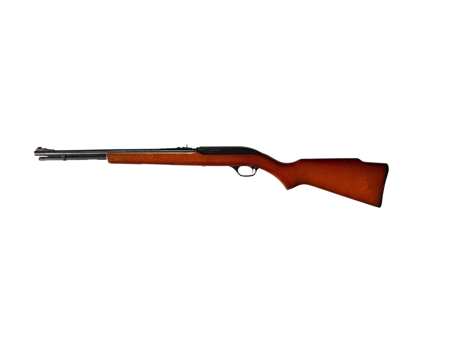 Karabin samopowtarzalny Marlin 75 C w kalibrze .22lr z klasyczną drewnianą osadą i magazynkiem rurowym.