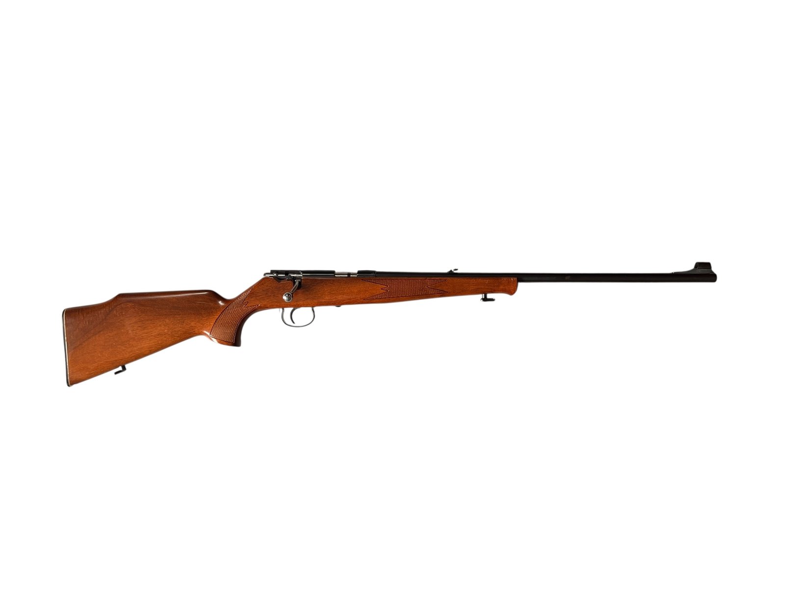 Precyzyjny karabin powtarzalny Anschutz 1415-1416 w kalibrze .22lr z klasyczną drewnianą osadą.