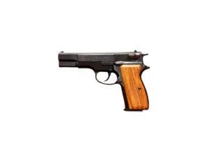 Pistolet samopowtarzalny Mauser Model 90DA w kalibrze 9x19 mm, stalowa konstrukcja, czarne wykończenie.