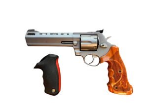 Taurus Raging Bull | Stan bardzo dobry - — zdjęcie 2 z 8