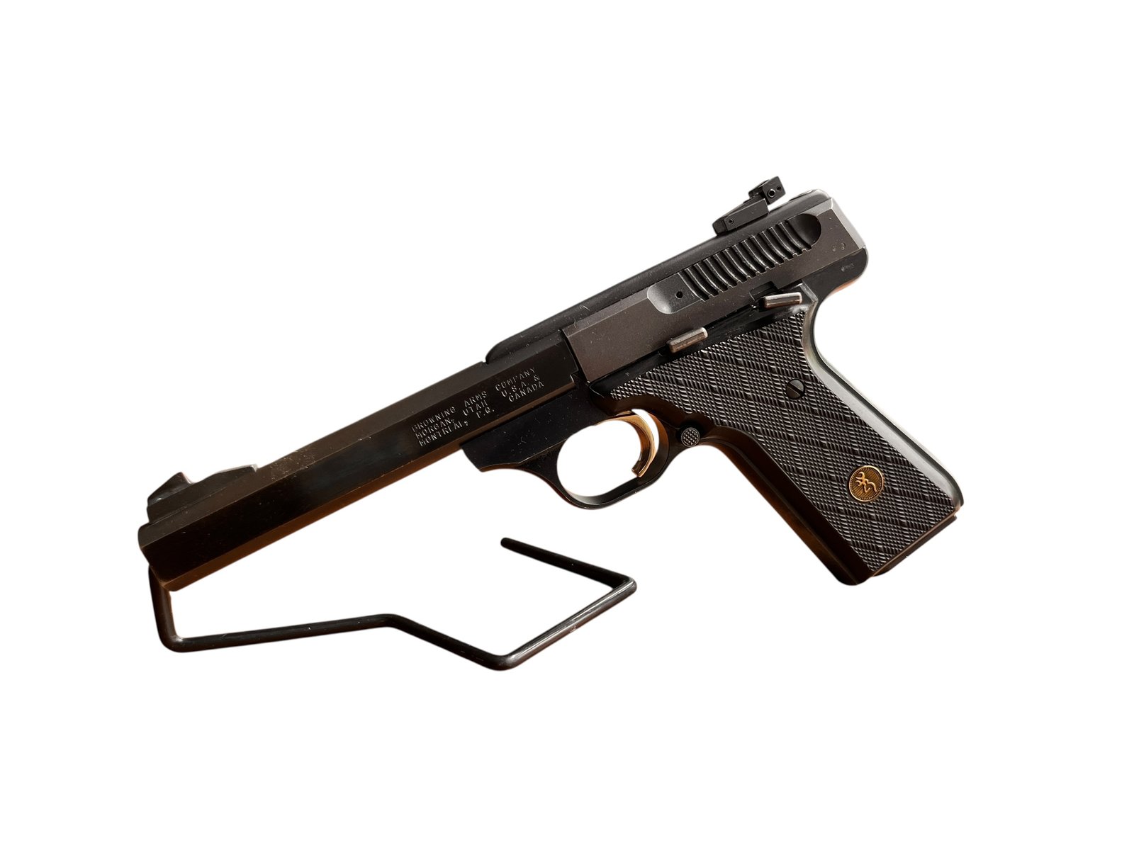 Precyzyjny pistolet samopowtarzalny Browning Buckmark w kalibrze .22lr.