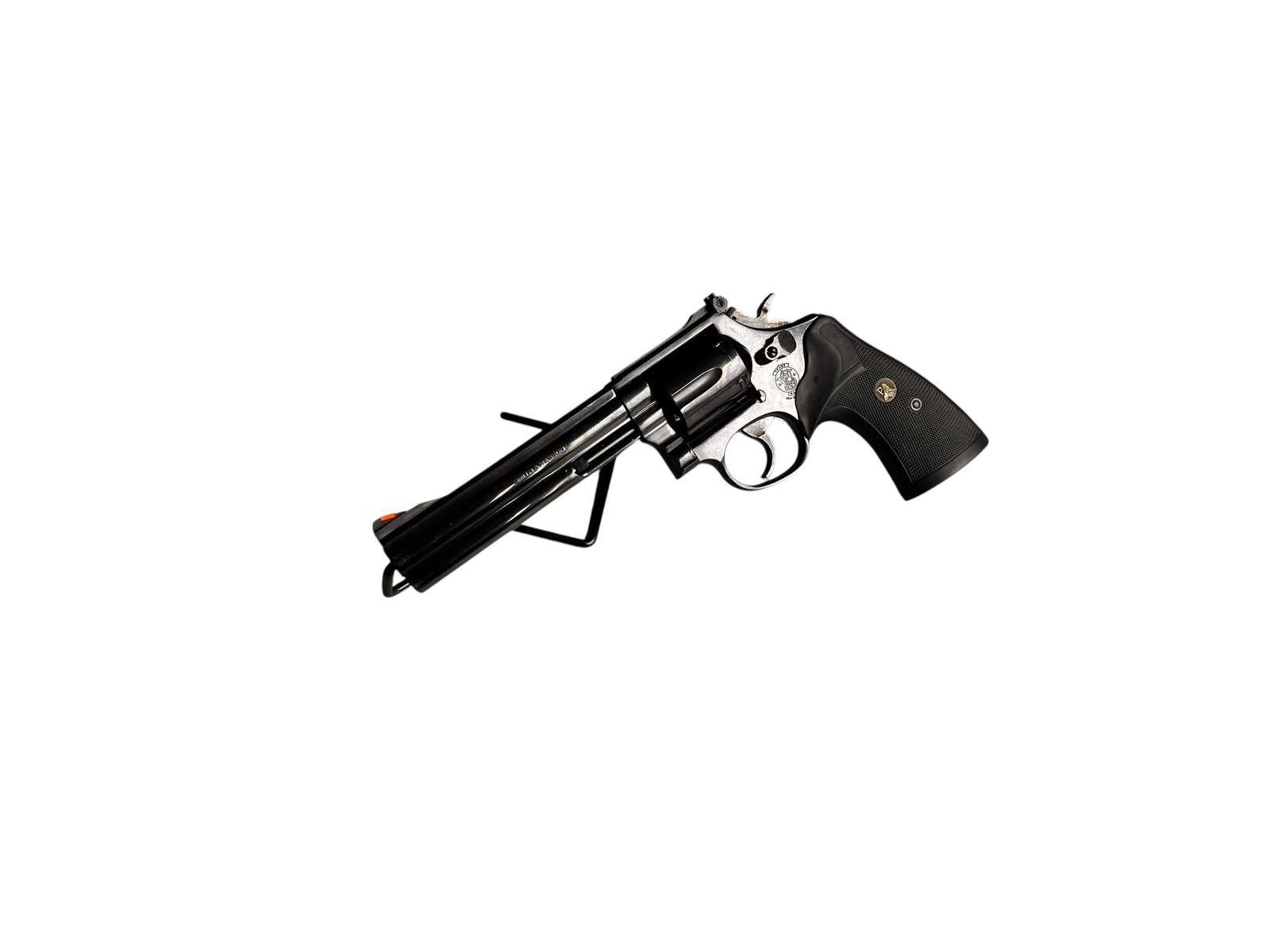 Smith & Wesson 586-3 w kalibrze .357 Magnum z lufą 6 cali